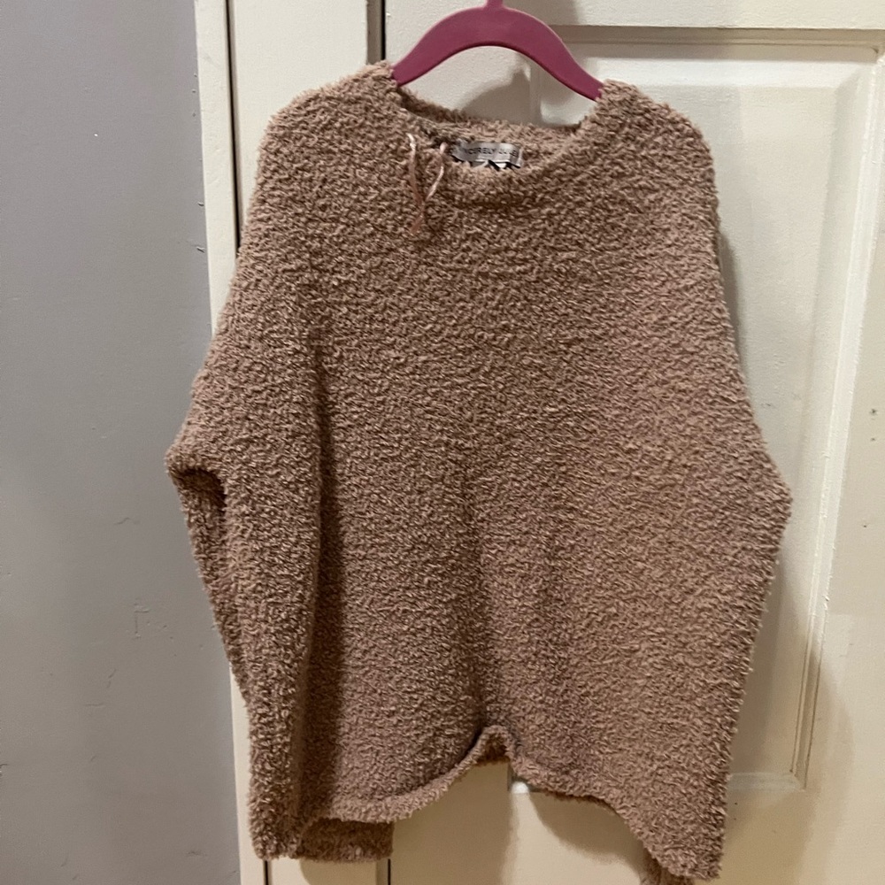 Discovery sweater